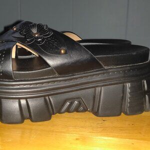 Black 3" Inch Heel Platform Flip Flop Size 8.5